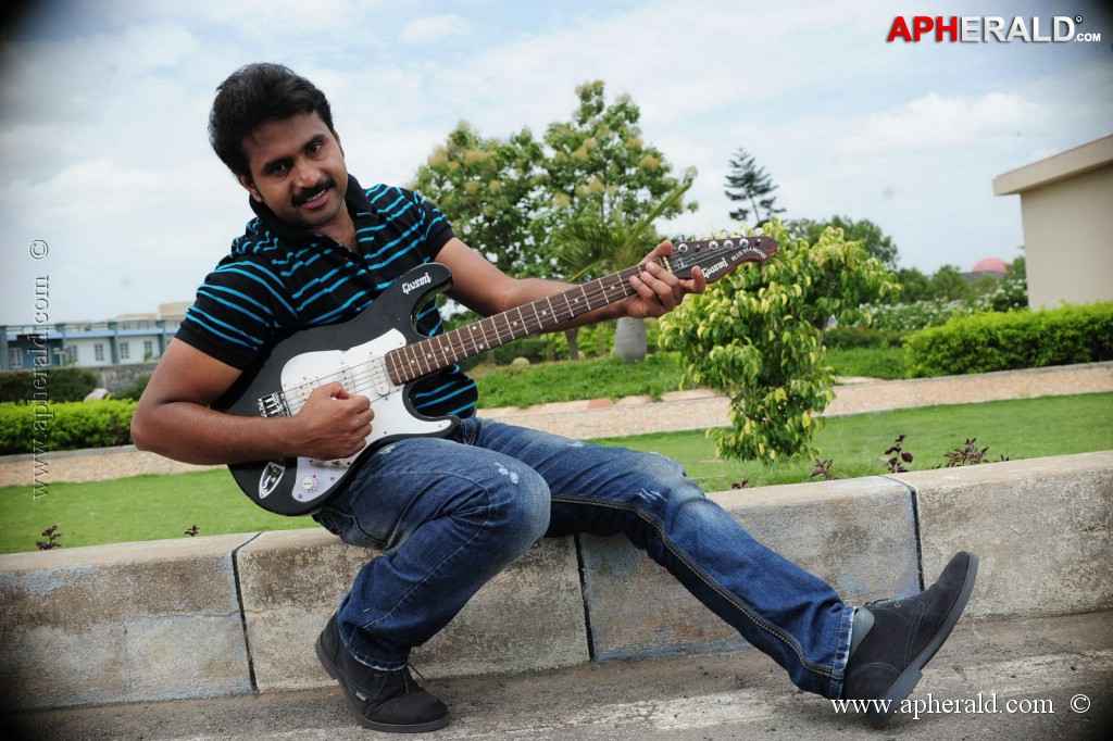 Manasunu Maya Seyake Movie New Stills