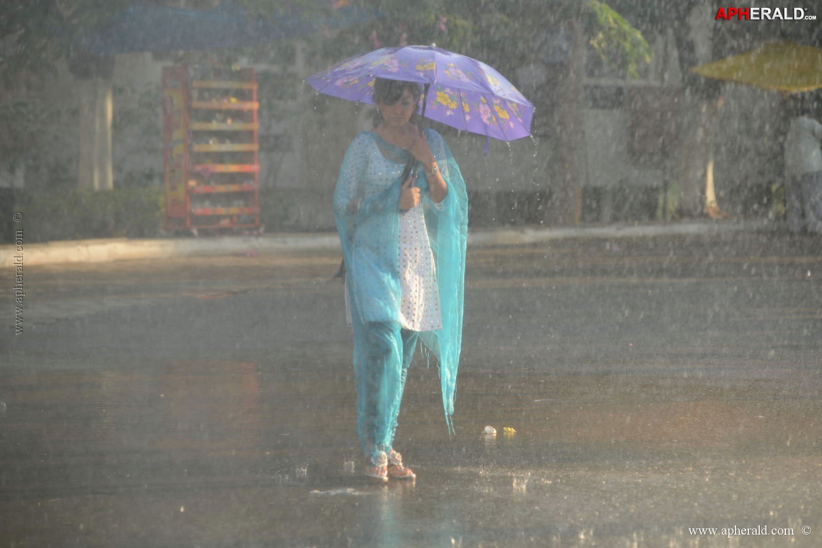 Manasunu Mayaseyyake Movie Stills