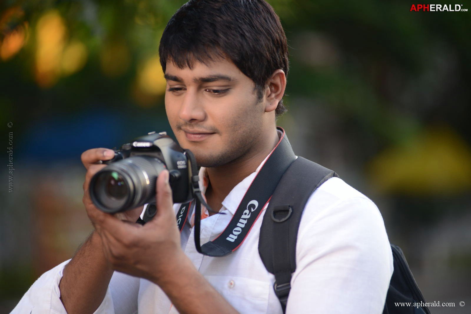 Manasunu Mayaseyyake Movie Stills