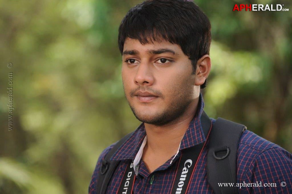 Manasunu Mayaseyyake Movie Stills