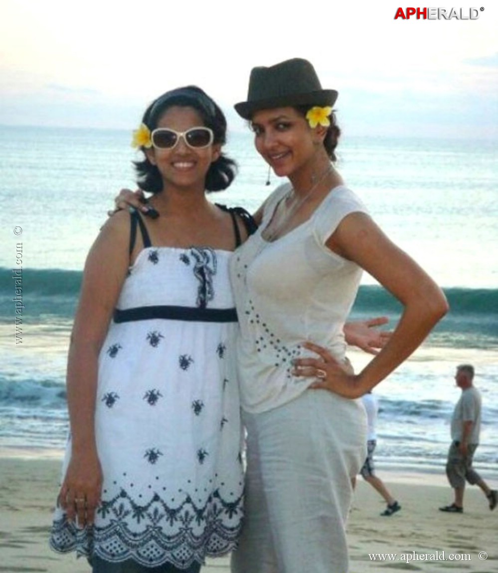 Manchu Lakshmi Prasanna Unseen Pics