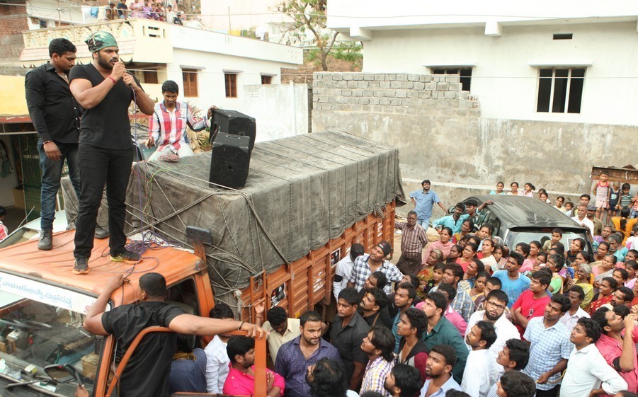 Manchu Manoj at Vizag