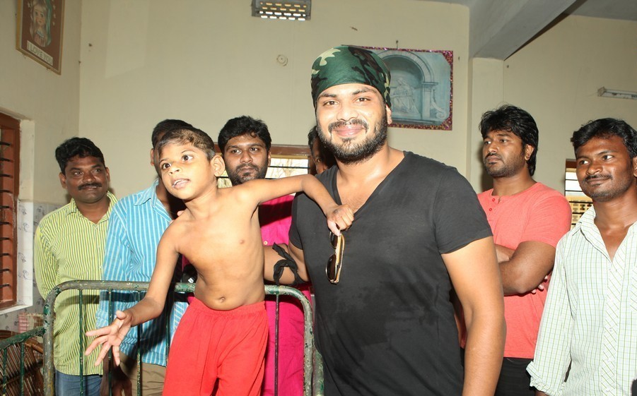 Manchu Manoj at Vizag