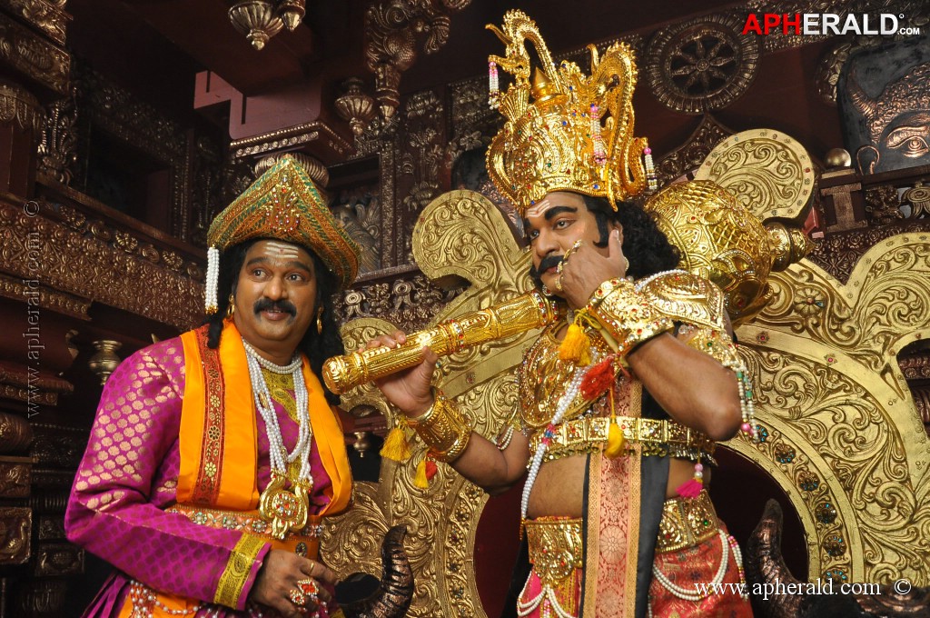 Manushulatho Jagratha Movie Stills