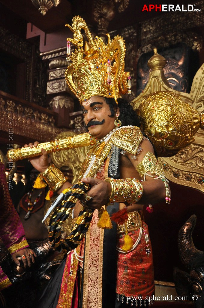 Manushulatho Jagratha Movie Stills