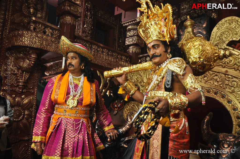 Manushulatho Jagratha Movie Stills