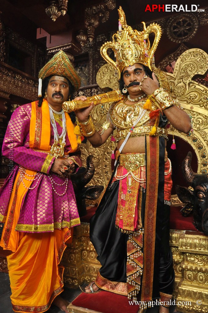 Manushulatho Jagratha Movie Stills