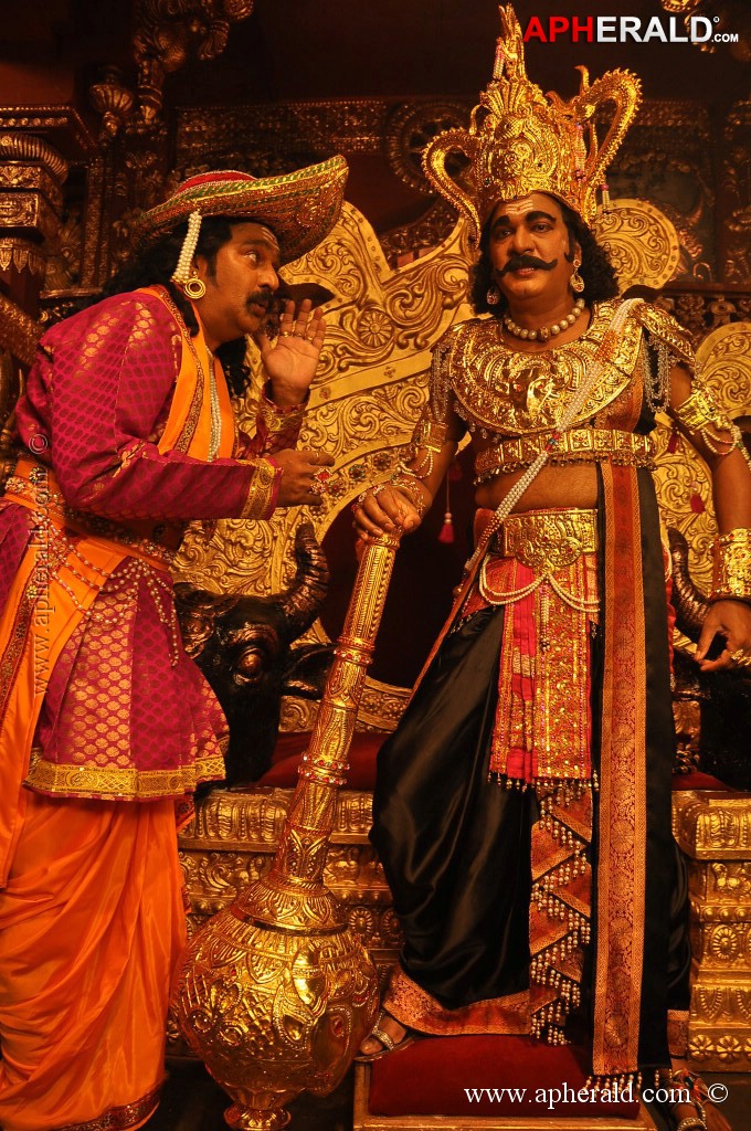 Manushulatho Jagratha Movie Stills