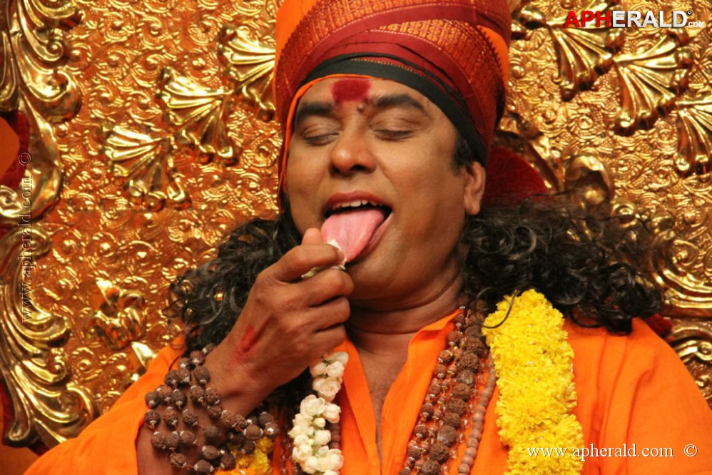 Manushulatho Jagratha New Stills
