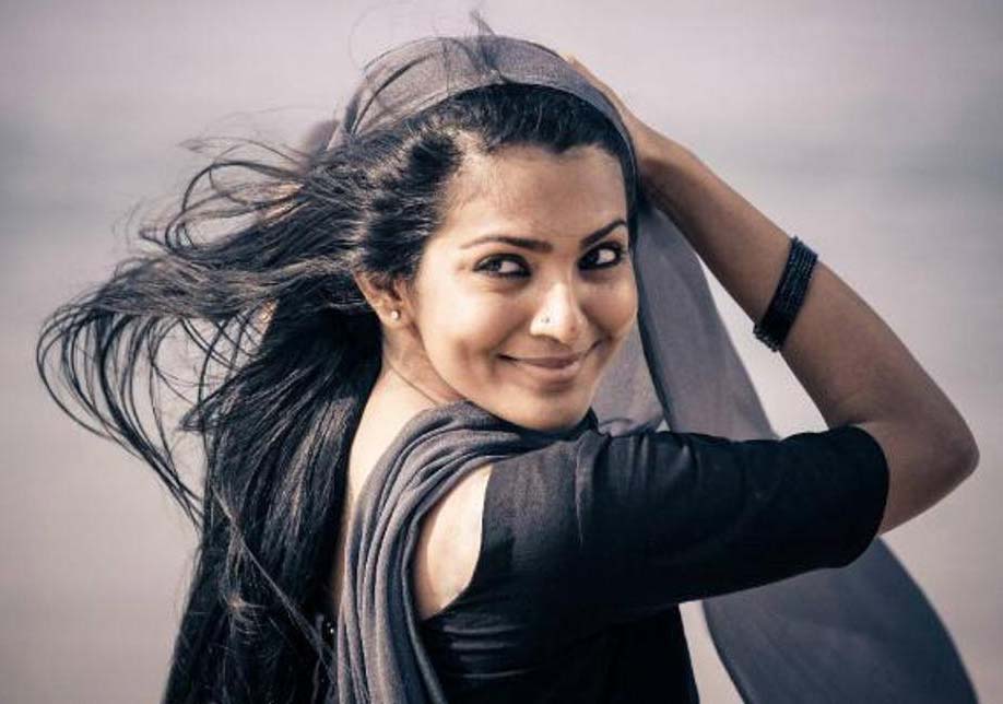 Mariyaan Movie Photos