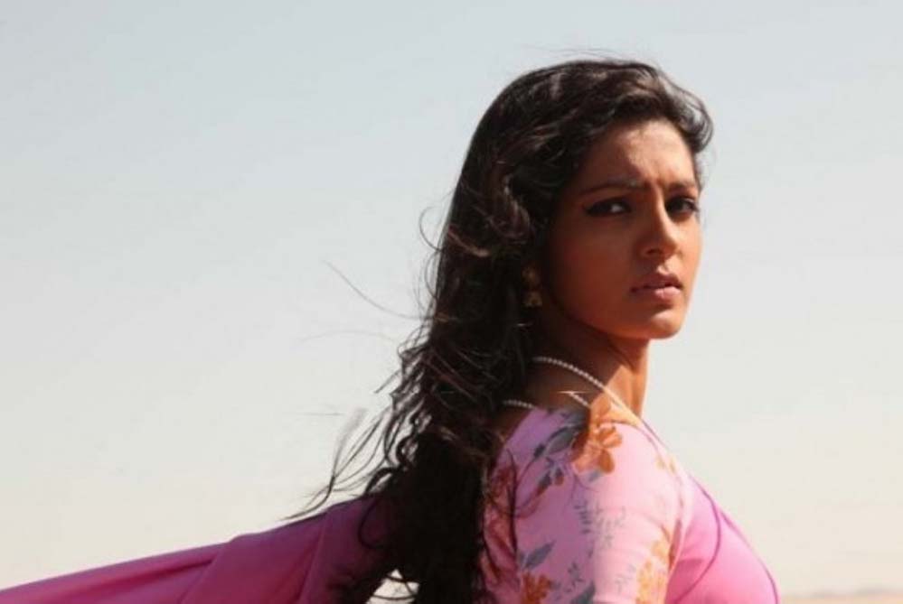 Mariyaan Movie Photos