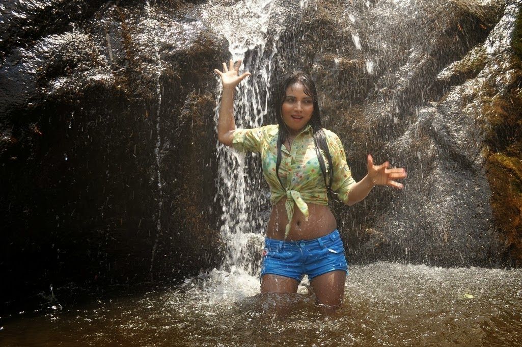 Marumugam Telugu Movie Hot Pics