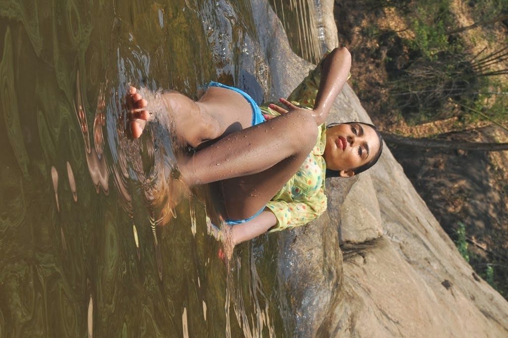 Marumugam Telugu Movie Hot Pics