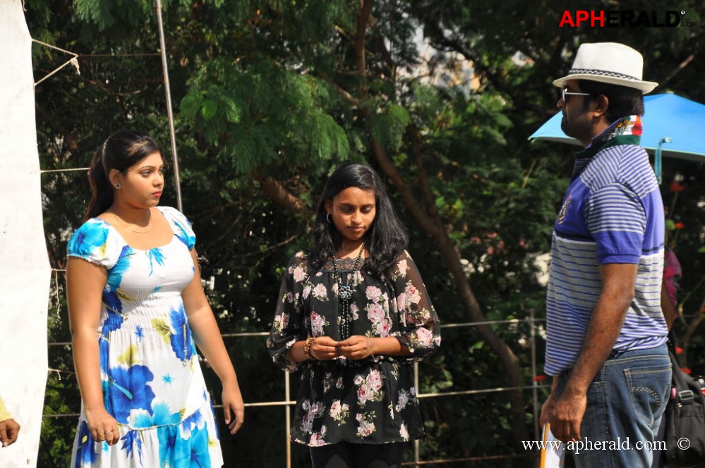 Maya Mahal Movie Working Stills