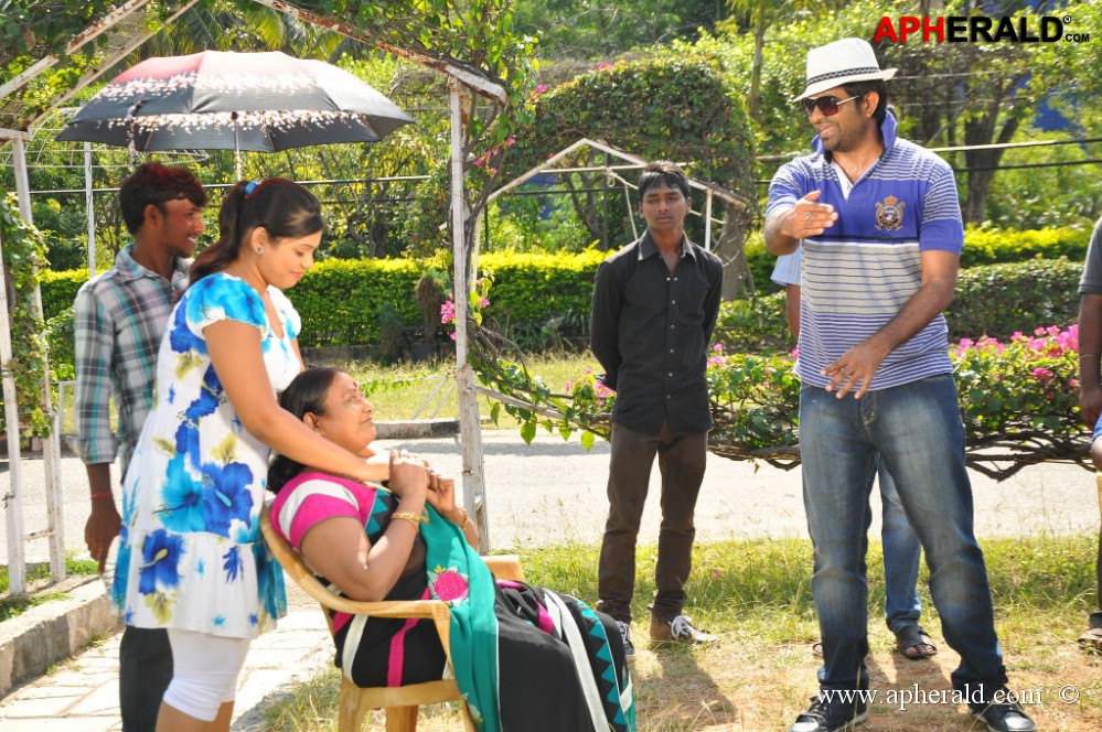 Maya Mahal Movie Working Stills
