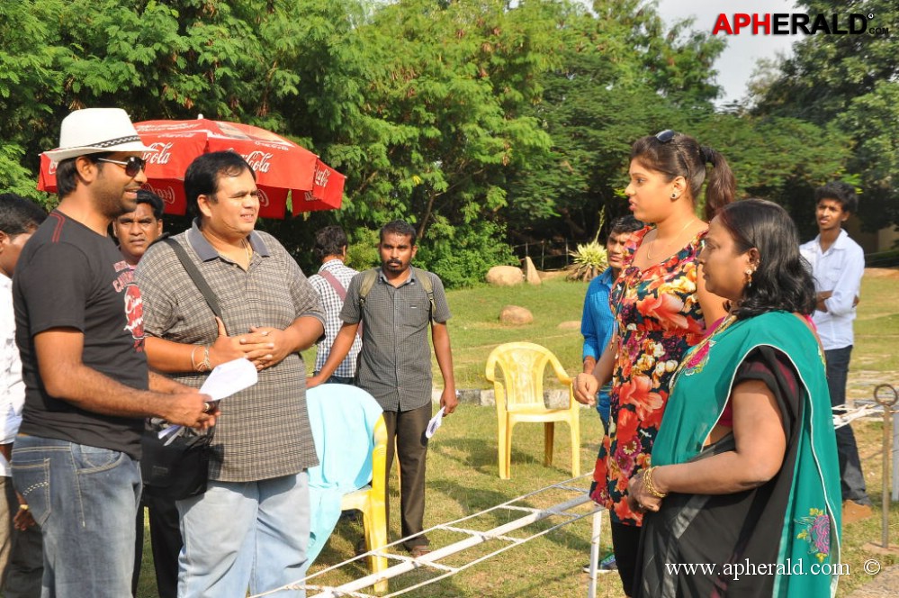 Maya Mahal Movie Working Stills