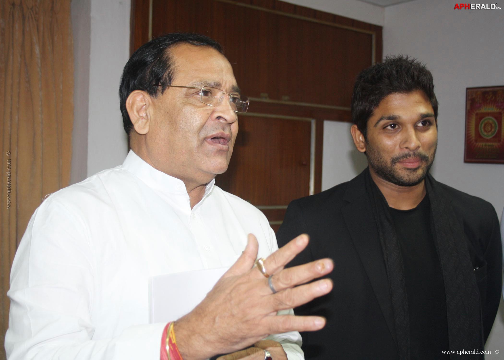 Mega Fans Donates to Uttarakhand Flood Relief Fund