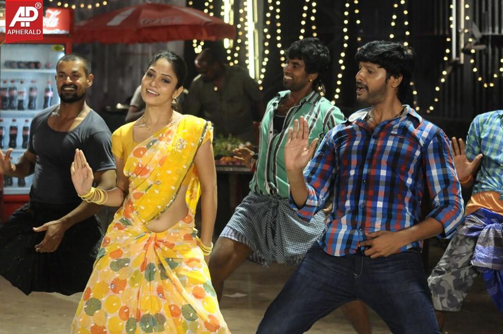 Mei Maranthen Movie Spicy Stills