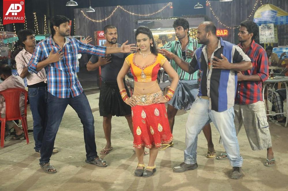 Mei Maranthen Movie Spicy Stills