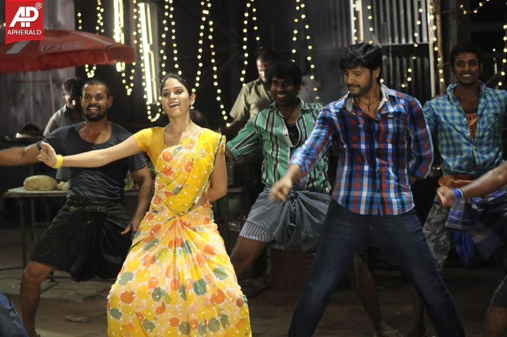 Mei Maranthen Movie Spicy Stills