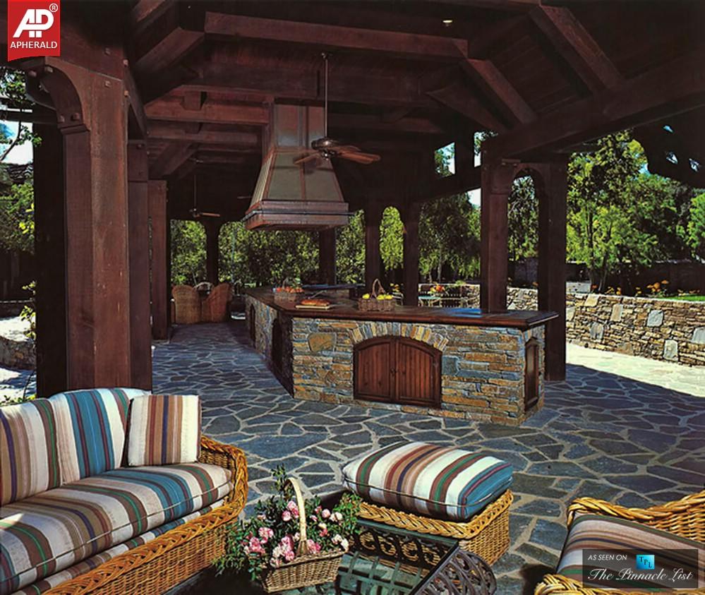 Michael Jackson’s Neverland Valley Ranch