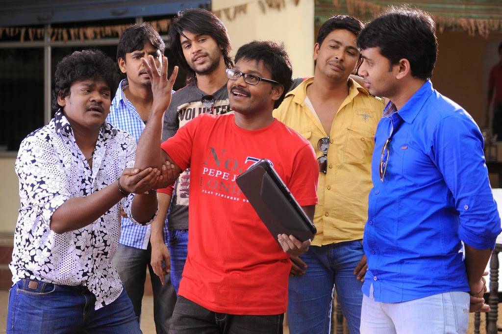 Mirchi Lanti Kurradu Movie Latest Stills