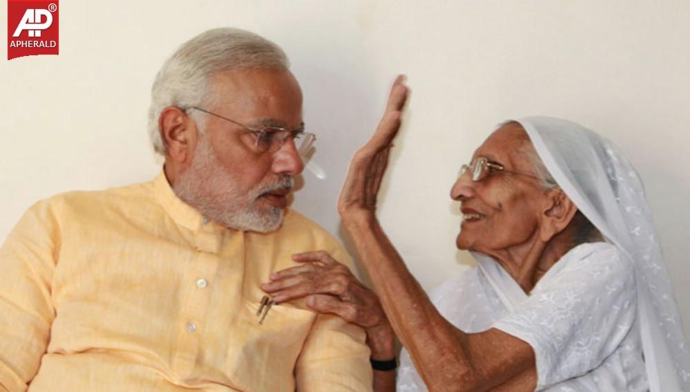 Modi his Mother Photos