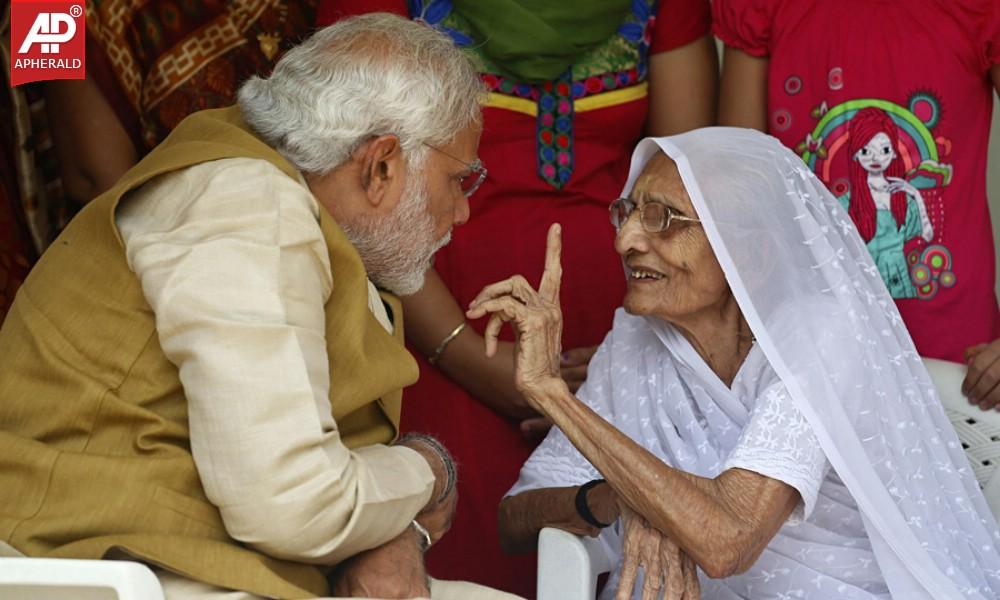 Modi his Mother Photos