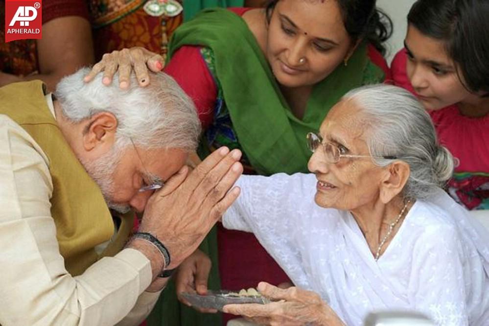 Modi his Mother Photos