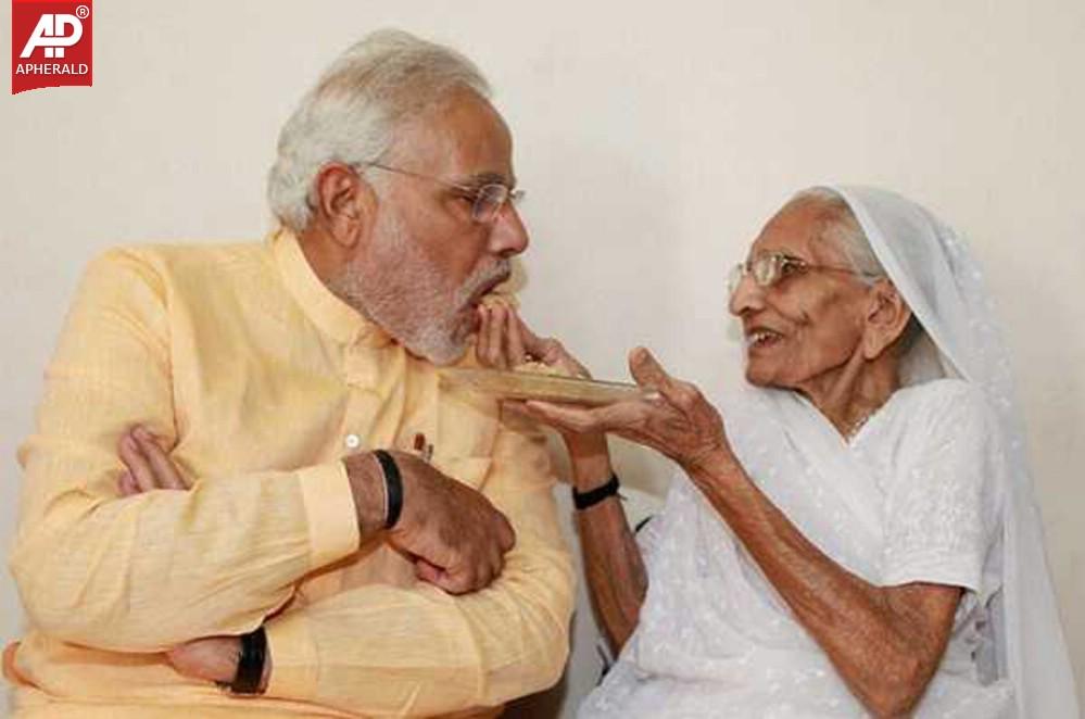 Modi his Mother Photos