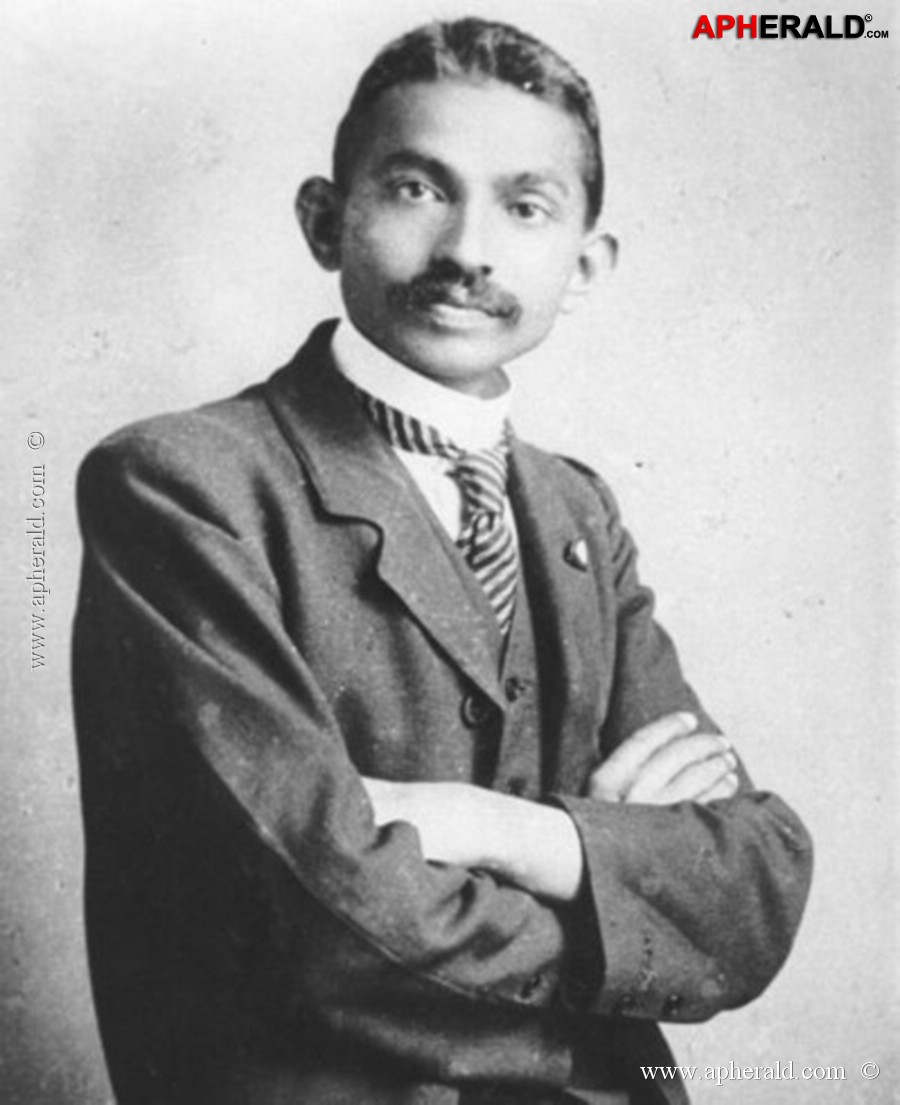 Mohandas Karamchand Gandhi Rare Pics