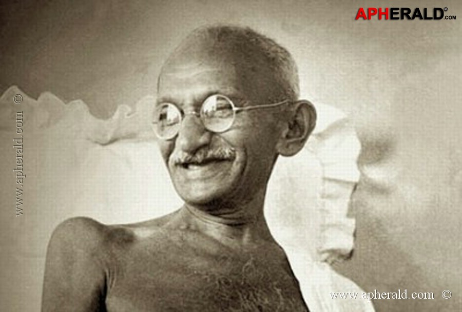 Mohandas Karamchand Gandhi Rare Pics