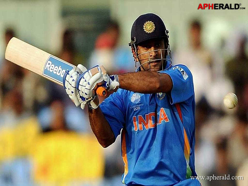 Ms Dhoni Photos