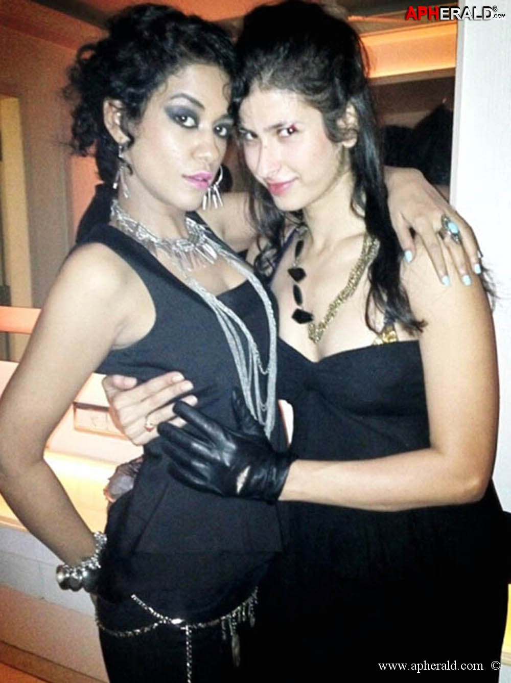 Mumaith Khan Unseen Photos