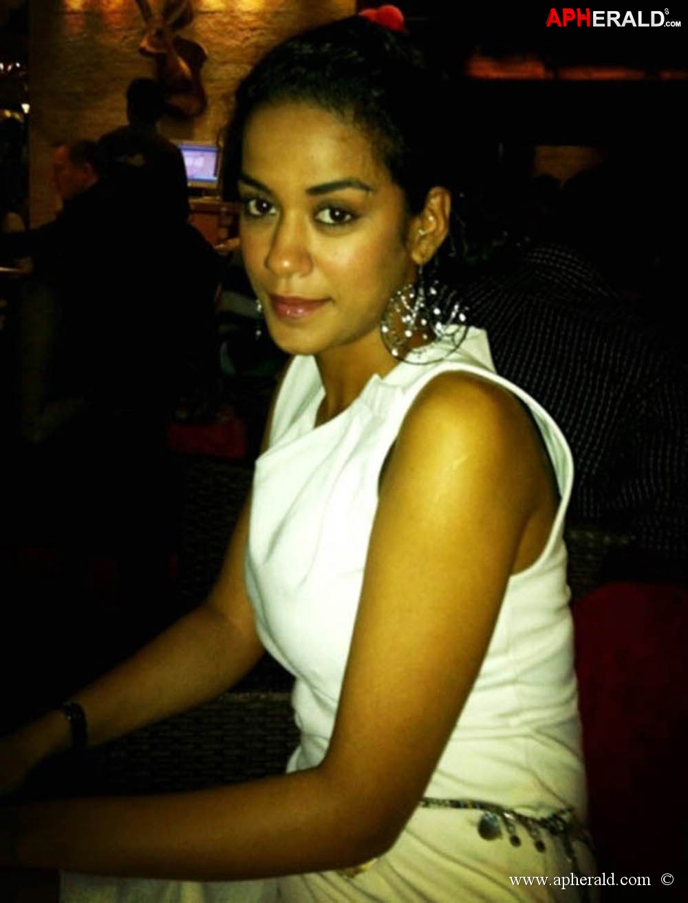 Mumaith Khan Unseen Photos