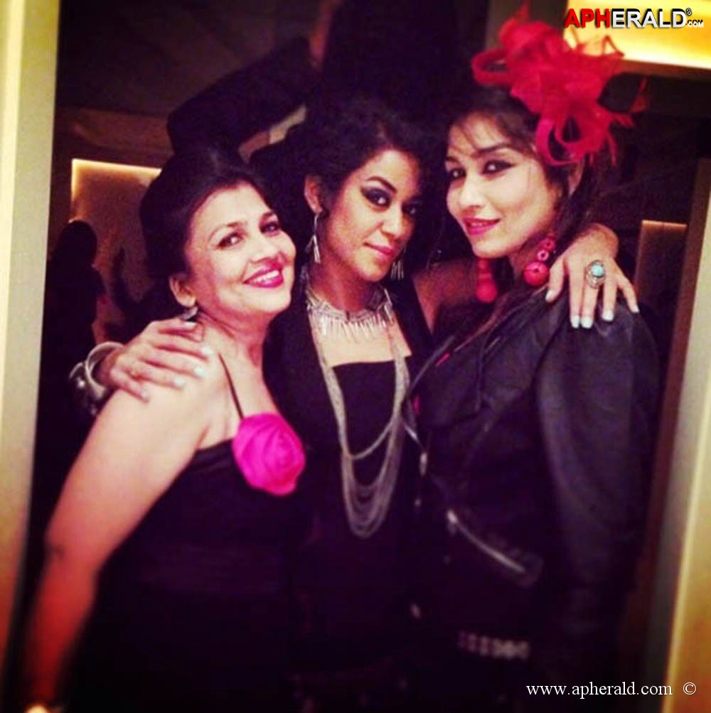 Mumaith Khan Unseen Photos