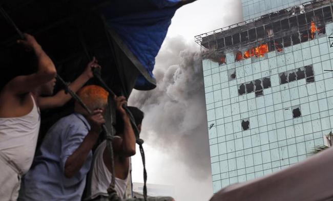 Mumbai High Rise Building Gutted By Fire