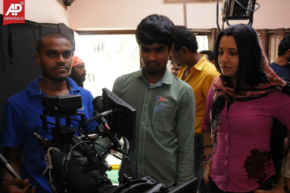 Naa Kathalo Oka Malupu Working Stills