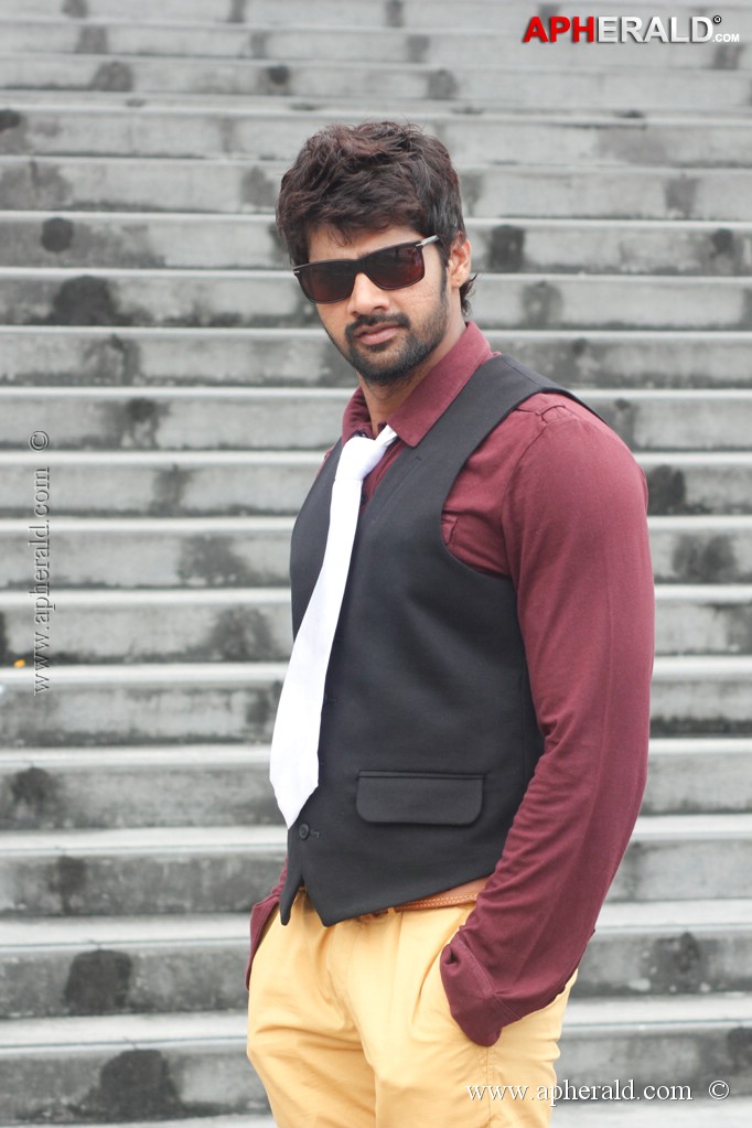 Naa rakumarudu Movie Pics