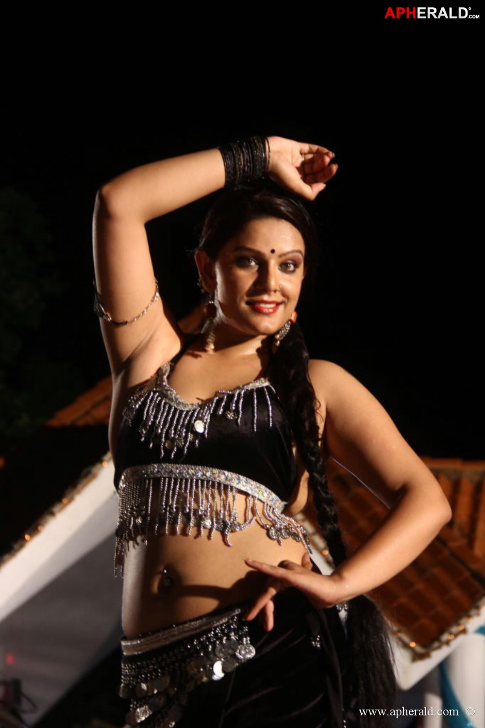 Naakaithe Nachindi Movie Hot Stills