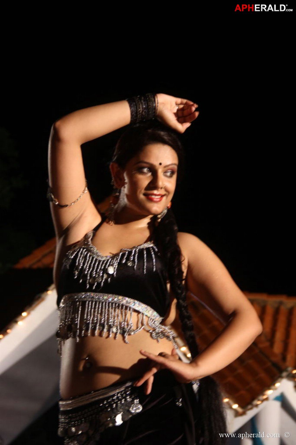 Naakaithe Nachindi Movie Hot Stills