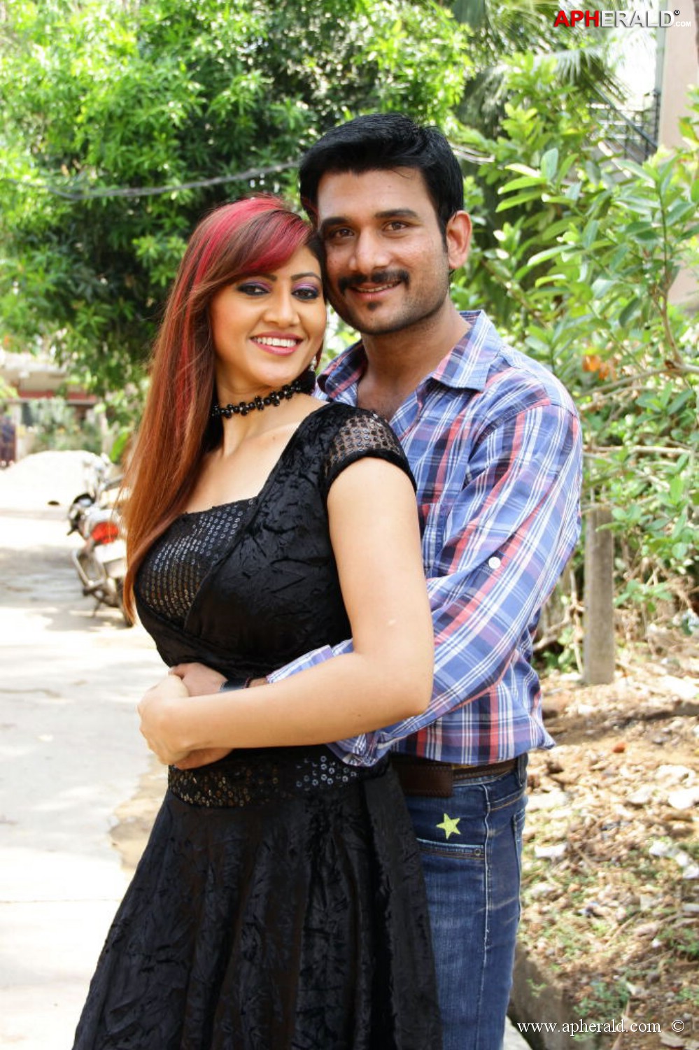 Naakaithe Nachindi Movie Hot Stills