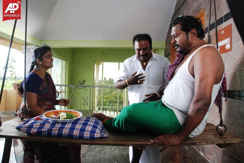 Naan Than Bala Movie Stills