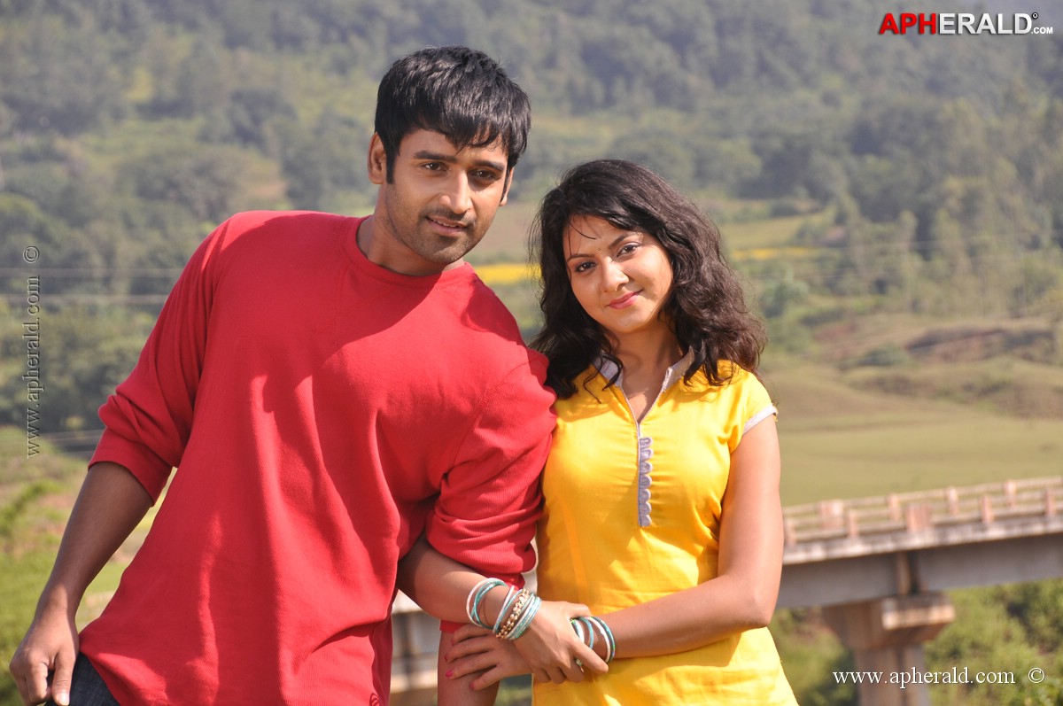 Nachithe Movie Stills