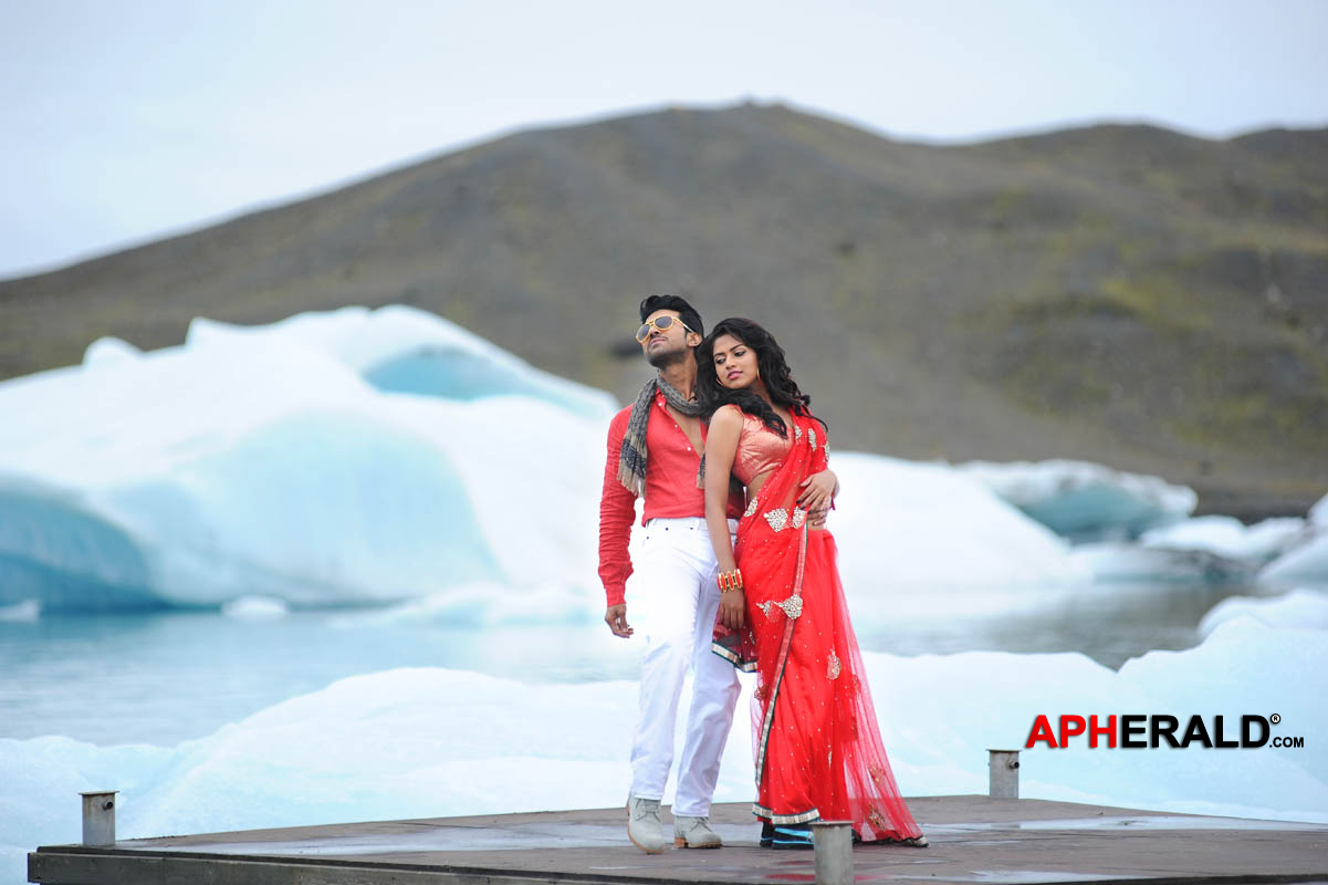 Nayak Movie New Stills