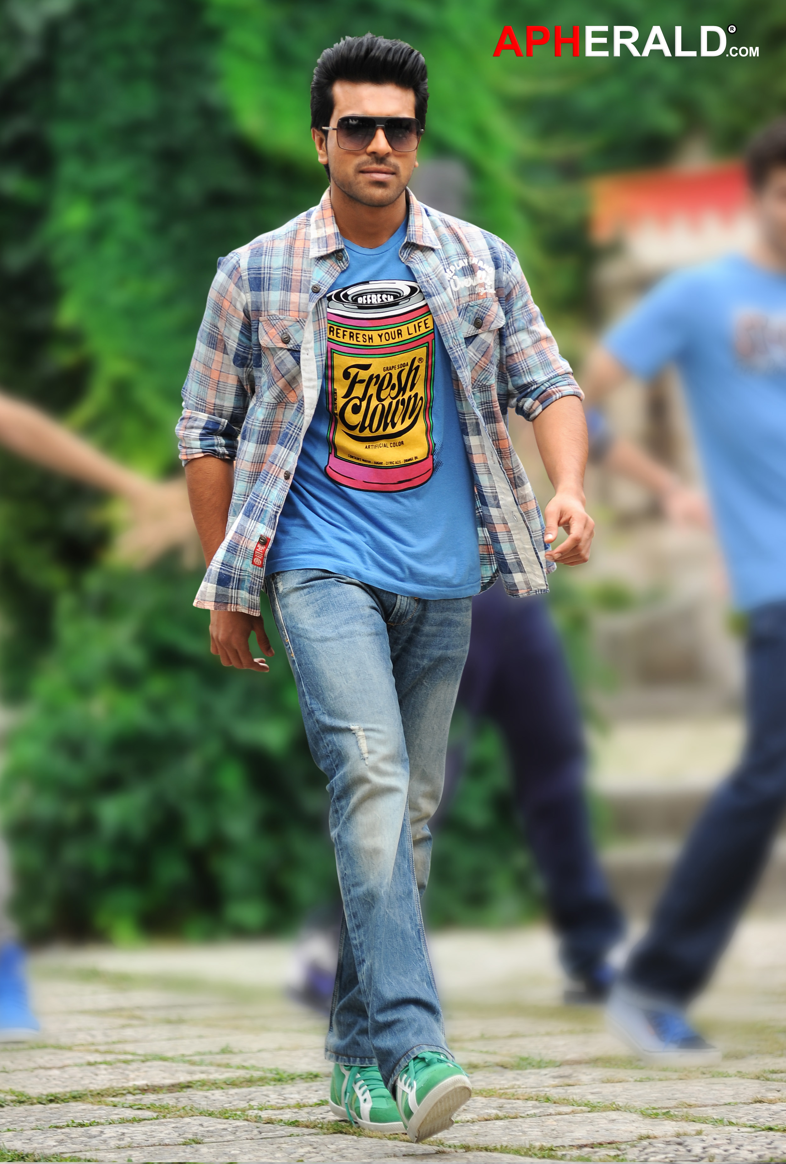 Nayak Movie New Stills