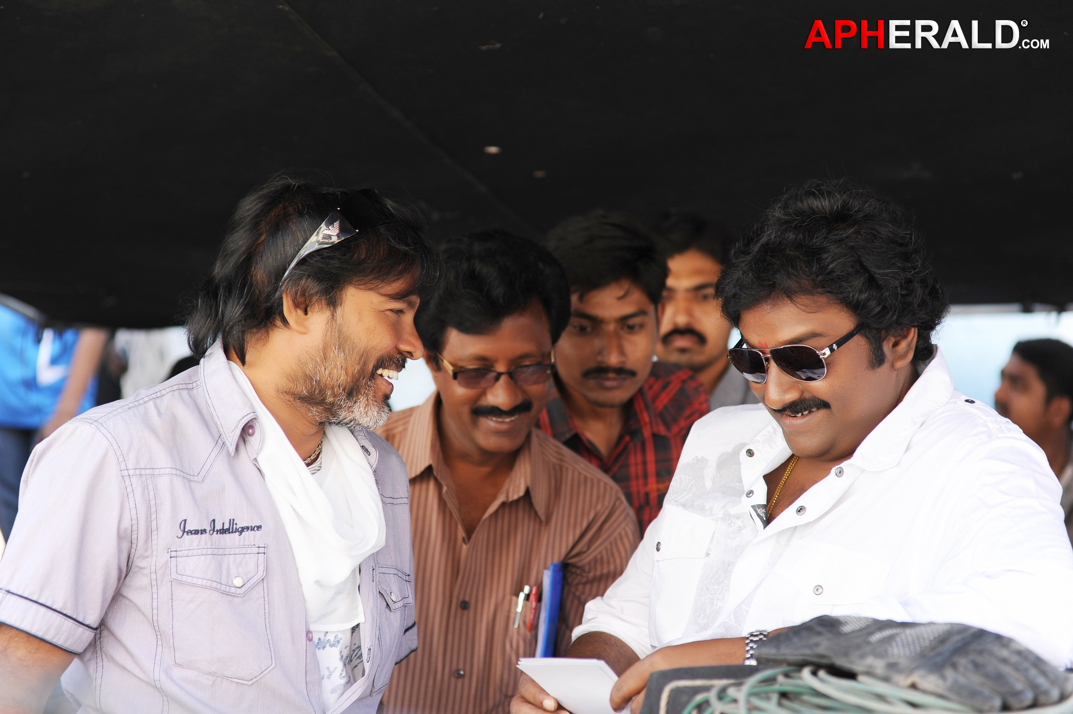 Nayak Movie Working Stills