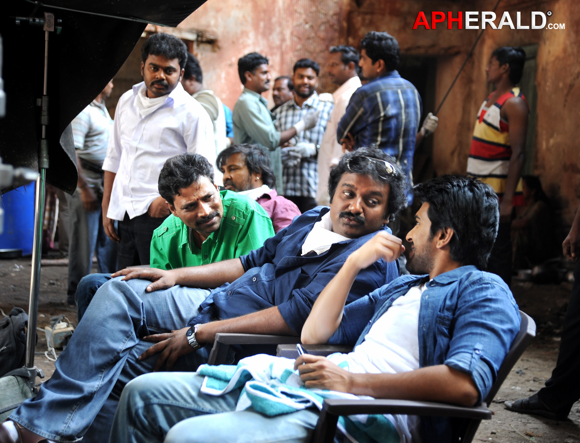 Nayak Movie Working Stills
