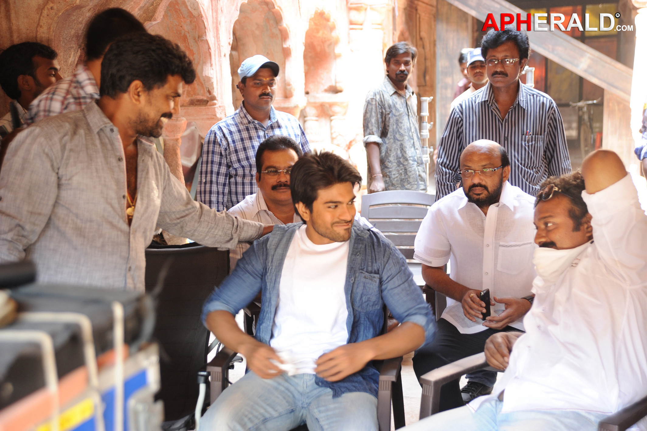 Nayak Movie Working Stills