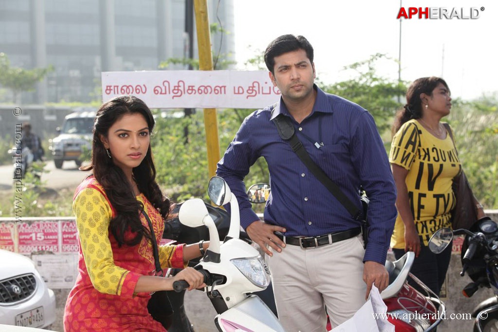 Nimirnthu Nil Tamil Movie Stills